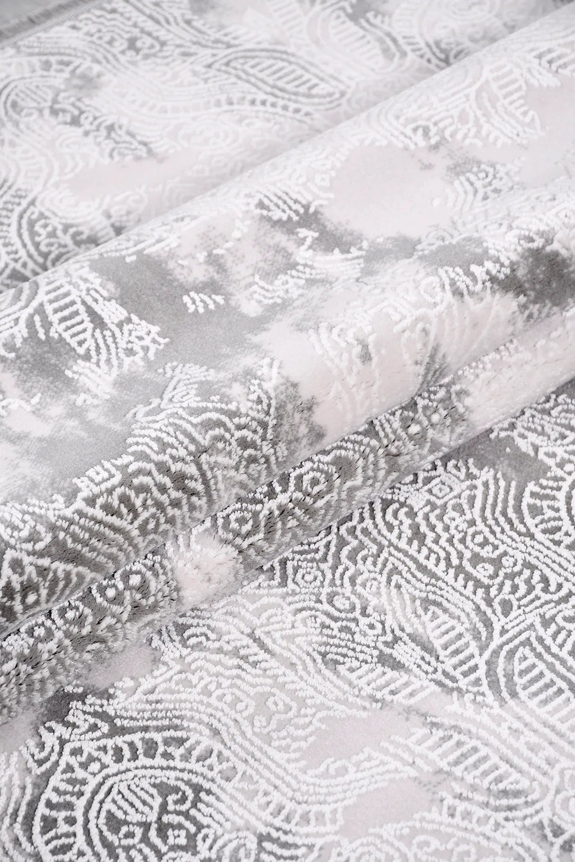 BLOOM Gri/Beyaz Halı - Özel Ölçü, Modern ve Dayanıklı