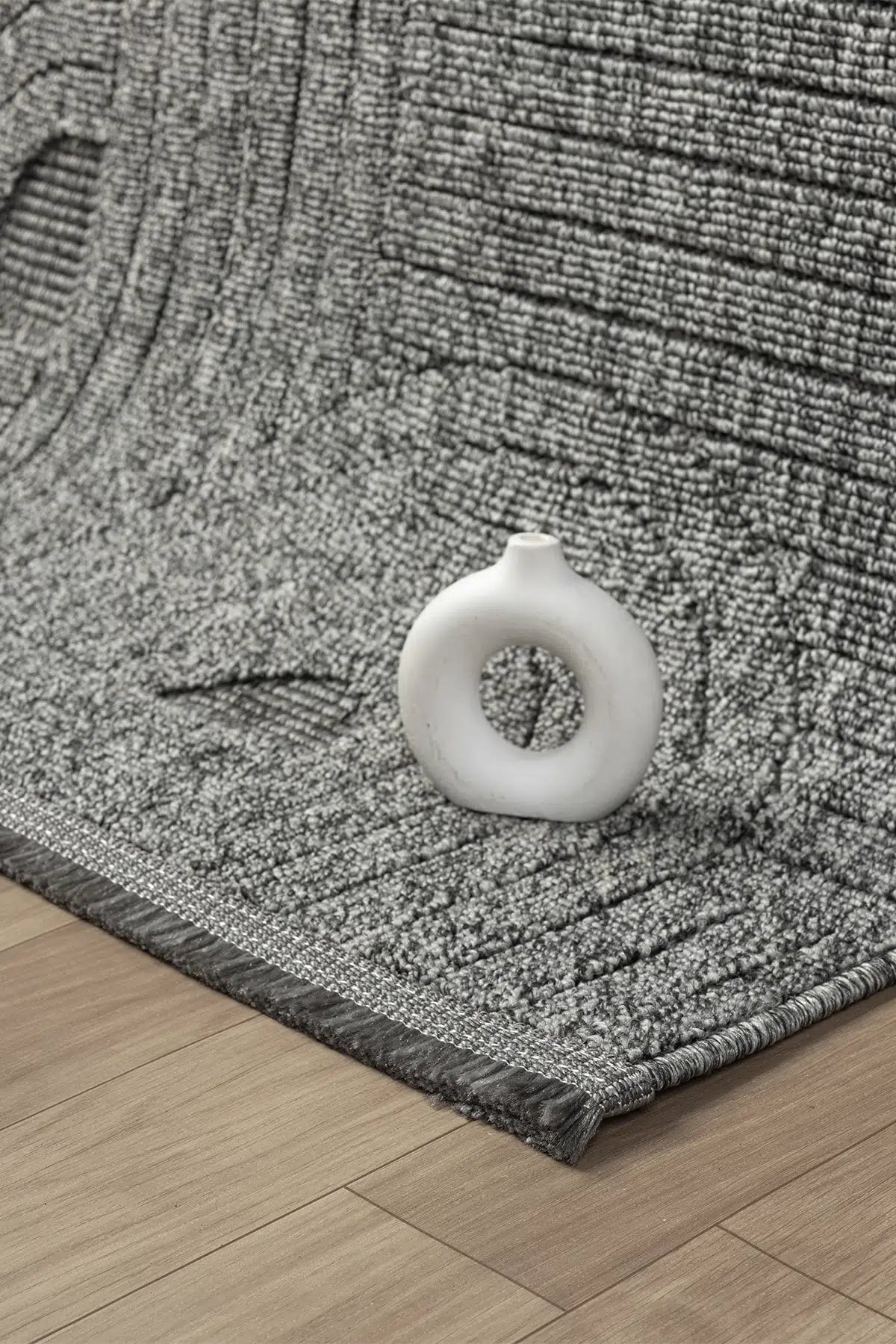 Loopy Antrasit Halı - Modern ve Konforlu Tasarım
