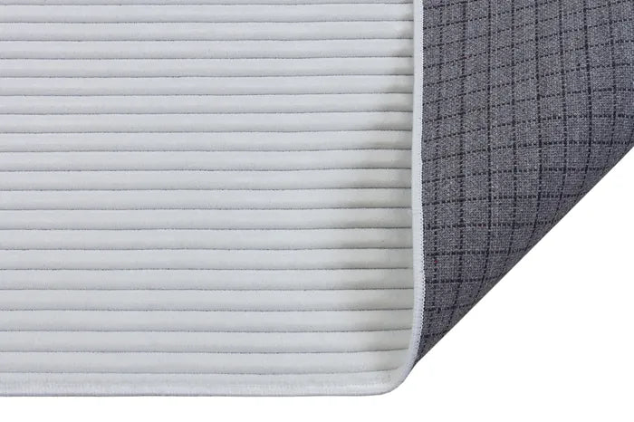 Beyaz Line Peluş Halı